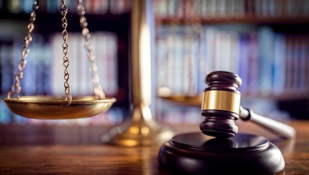 Freitagsdemos fürs Klima – Ein Überblick über den Grundrechtskonflikt